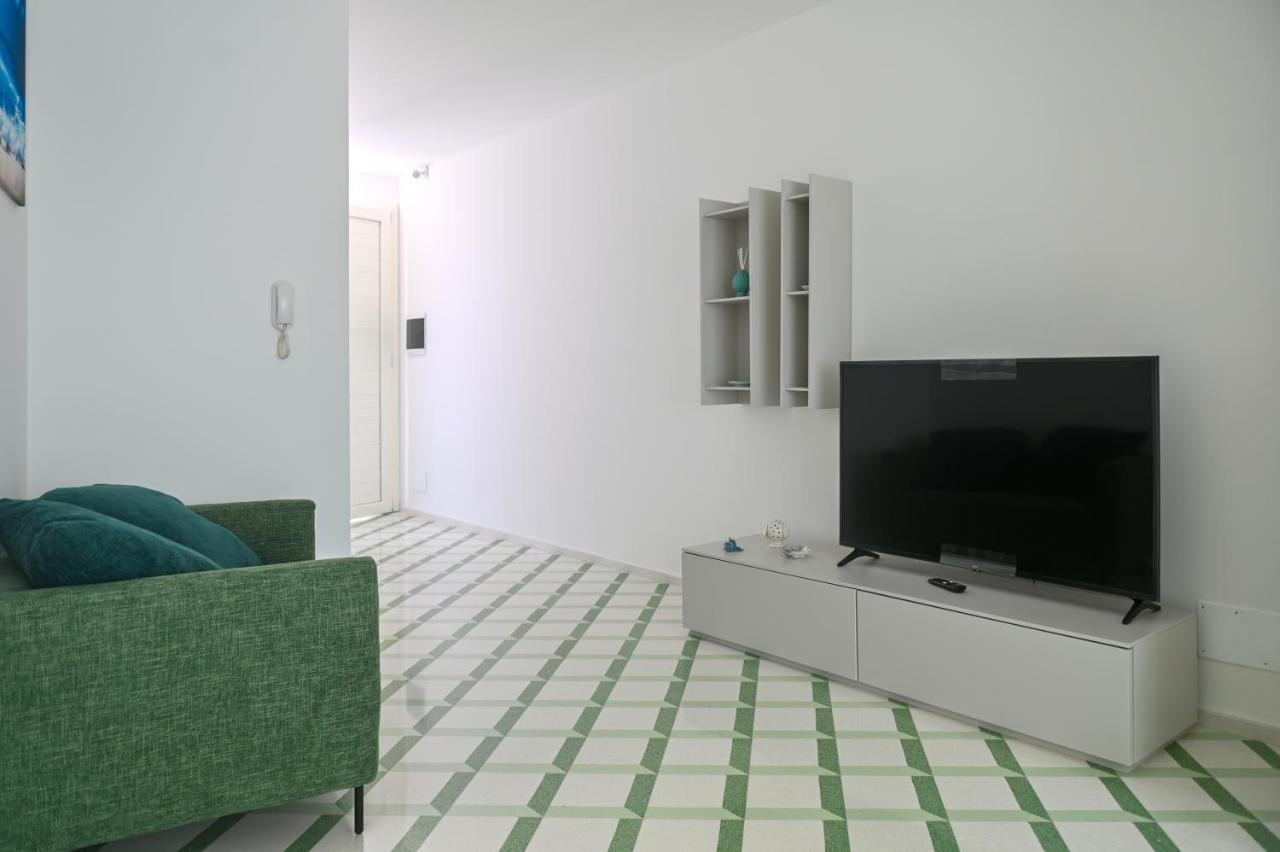 Perle Marine Suite Apartments Castro  Exterior foto